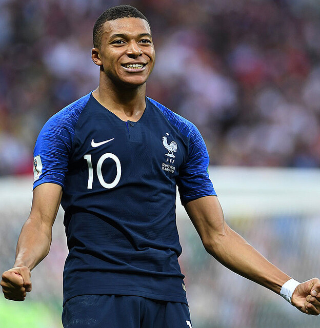 W杯決勝戦、歴史に刻まれた「勝者の最強ユニフォーム」10選