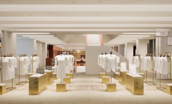 バーニーズNY 銀座本店が一新