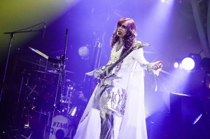 1年半ぶりにソロライブを開催した高見沢俊彦(C)上飯坂一