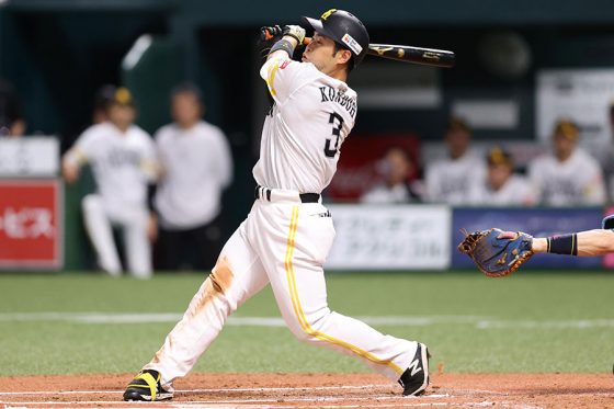 一流が大切にする基本動作とは(写真はソフトバンク・近藤健介)【写真:栗木一考】
