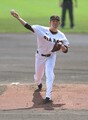 巨人・戸郷　初登板で1回3人ピシャリ　...