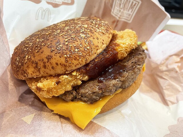 マクドナルドには2種類のハッシュポテトがある「巨大ハッシュポテト