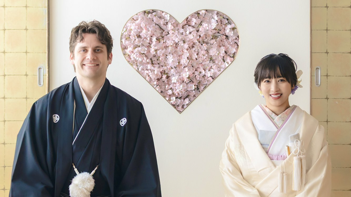 「びっくり!」元プロレスラー長谷川美子、イケメンレスラーと国際結婚「とても美しい花嫁姿」「おめでとうすぎる」