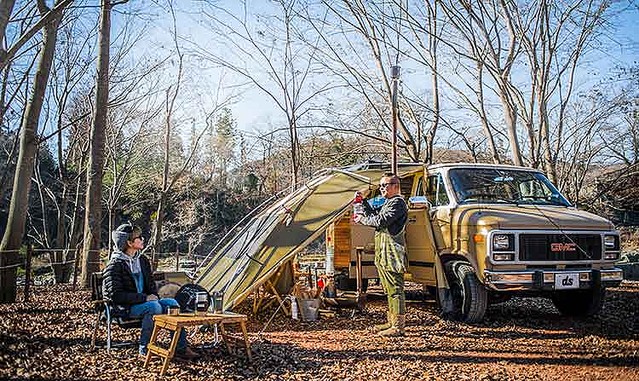 アメリカ発祥の車上生活 バンライフ を日本で実践 ヘビーキャンパー夫妻が語るその醍醐味とは 新定番 真冬の車中泊 ライブドアニュース