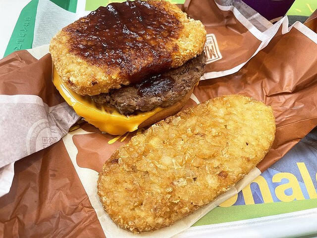 マクドナルドには2種類のハッシュポテトがある「巨大ハッシュポテト