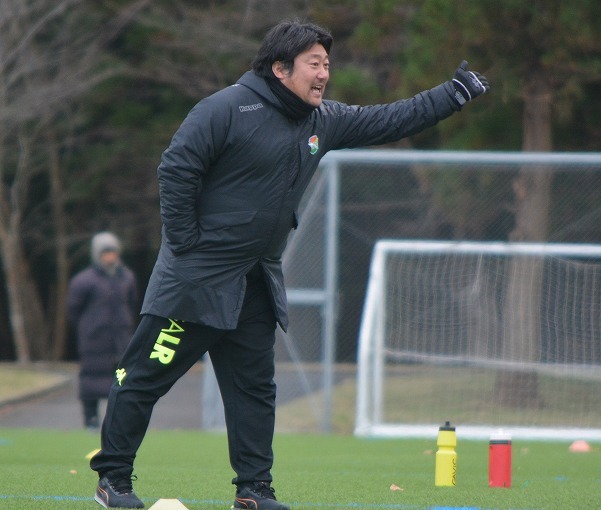 名門 市立船橋の元指揮官が新天地のジェフ千葉u 18で感じた高体連とjユースの違いとは ライブドアニュース