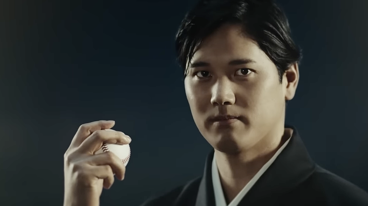 大谷翔平、はかま姿で日本刀振るJAL新CM 「めためたにカッケェ