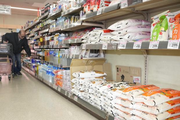 生活保護費、1人月千円増額へ　26年10月から、物価高踏まえ - ライブドアニュース