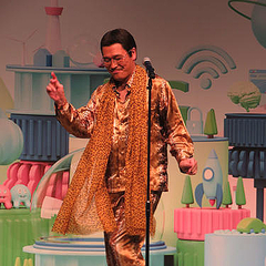 ピコ太郎 都内でppapを披露 実はアップルもペンも持ったことない ライブドアニュース ピコ太郎 都内でppapを披露 実はアップルもペンも持ったことない ライブドアニュース