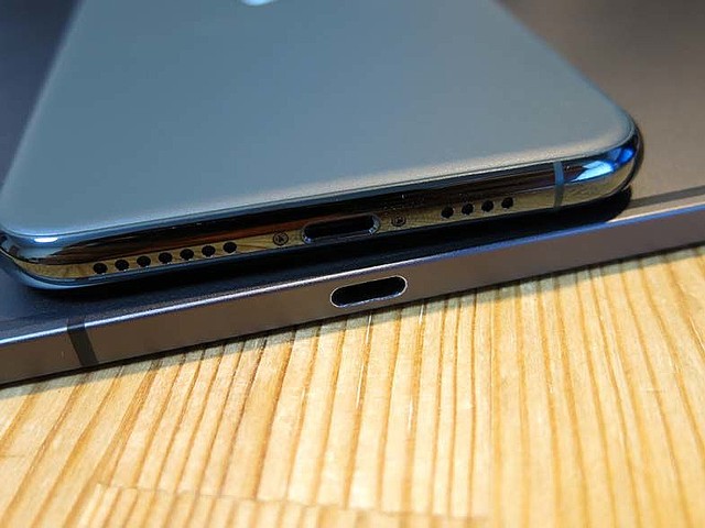 意地でもtype C端子を搭載しないケドiphone 11 Pro Maxを買ってしまった ジャイアン鈴木 ライブドアニュース