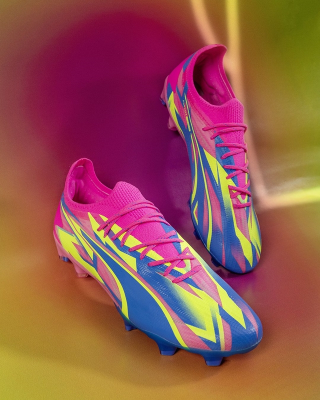 三笘薫 スパイク限定】水墨画から着想を得た唯一無二のデザインを