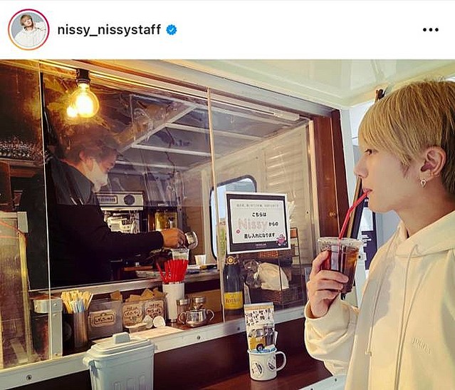 画像 まつ毛が長すぎる Nissy 西島隆弘 金髪ヘアの横顔shot公開にファン反響 お顔が天才 ライブドアニュース