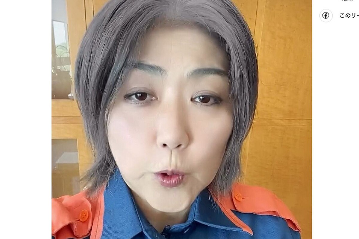 台風被害視察のため防災服を着て自撮りする田久保眞紀市長（公式インスタグラムより）