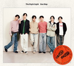 ��One Step�ٽ������ץ��㥱�åȼ̿�