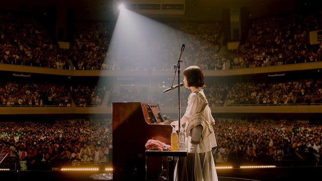 TOMOO「Ginger」ライブ映像より
