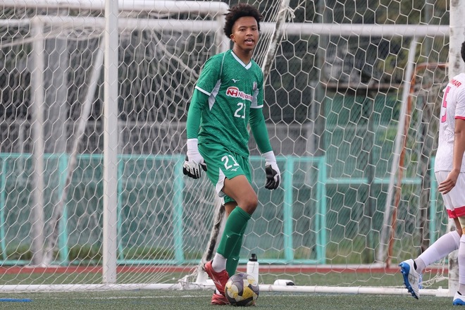 C大阪U-18のイシボウは195センチの高さも魅力。GKとして育ててくれたクラブへの恩返しを誓う。写真:森田将義