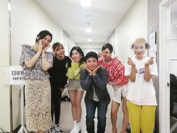 Twice ダヒョン 美人すぎる芸人 アン ソミと記念撮影 ギャグコンサート にゲスト出演 ライブドアニュース