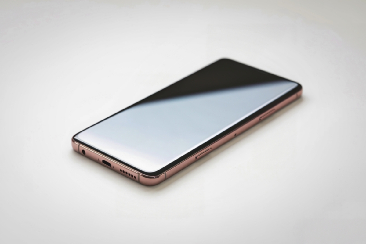 iPhone 15�����åץǡ��ȸ�˵�ư���ʤ�?��ʸ�ò��פ�ȯ�����륱����