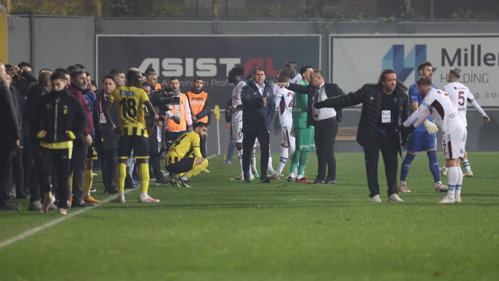 �ȥ륳���å������˹��ʤ���ư��Ƚ�������ǲ�Ĺ�������ű��