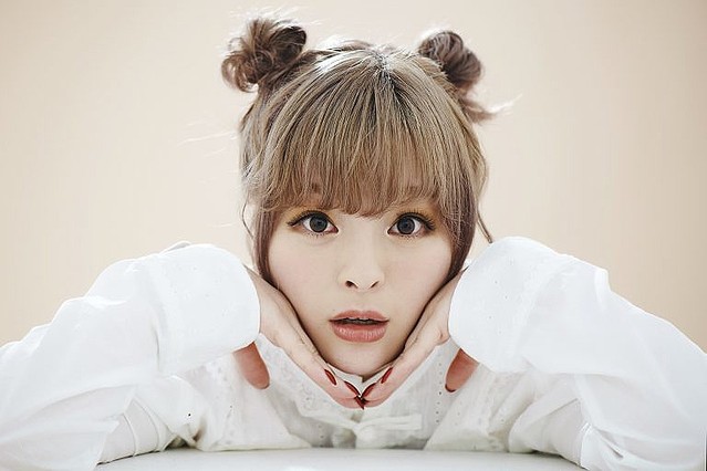 きゃりーぱみゅぱみゅプロデュースのフレグランスブランド〈Nostalgia