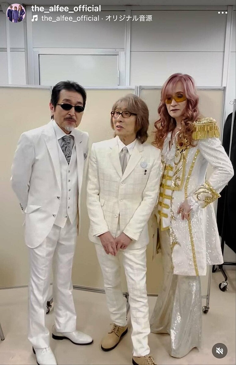 THE ALFEE ☆リストバンド☆古希 記念☆パープル！ ニューロマ風衣装の