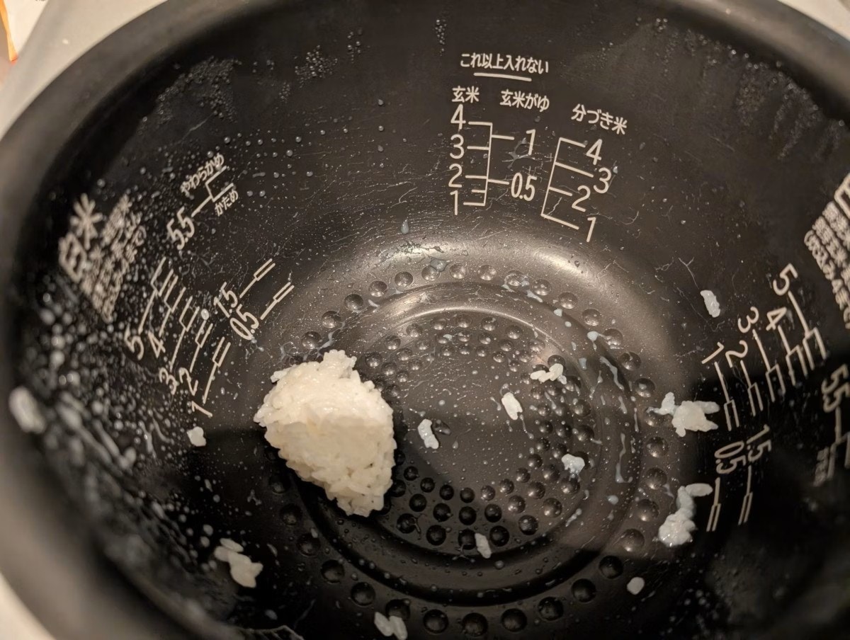 日本中の主婦が共感！なぜか“げんなり”する炊飯器のフタを開ける瞬間【ママリ】