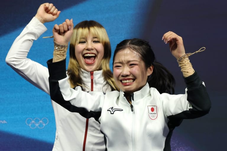 キス・アンド・クライで“最高のシーン”　「あの熱狂が恋しいです」中井亜美の涙、抱擁も…「hugって暖かい」