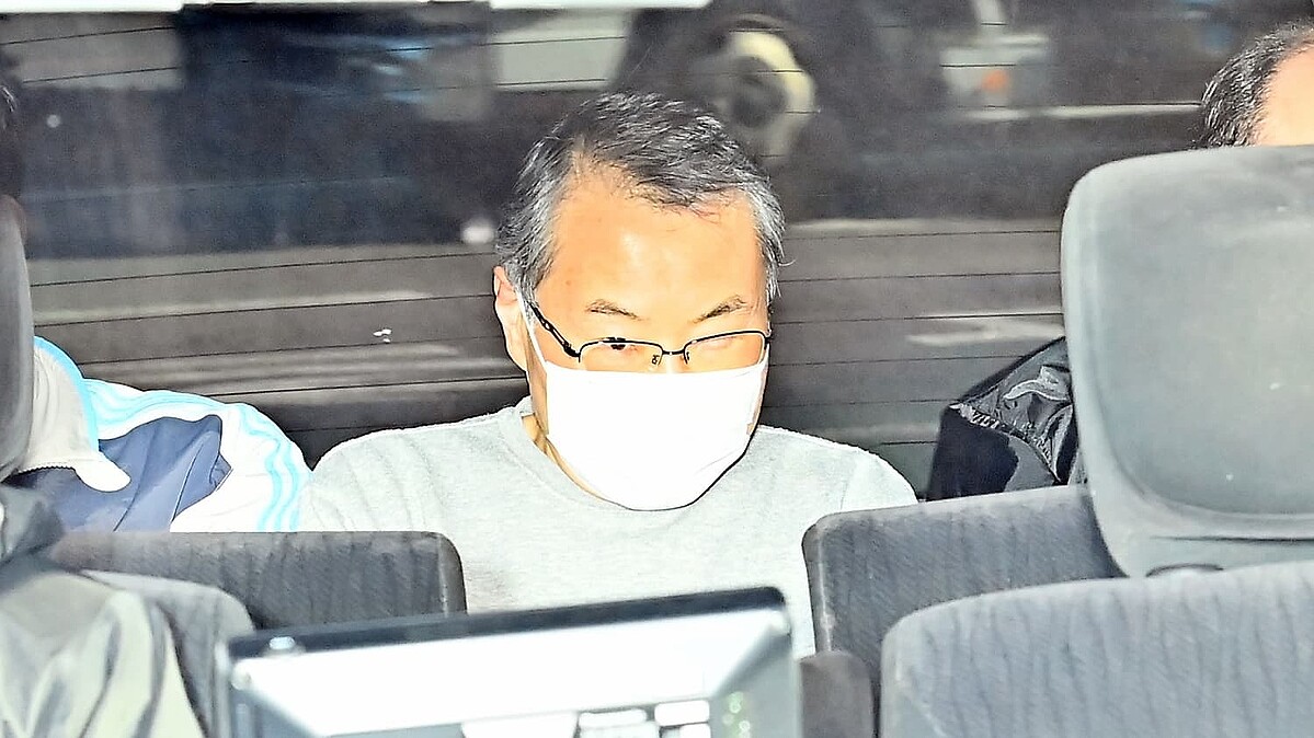 収賄容疑で東大大学院教授を逮捕、総長が会見で懲戒解雇処分を発表