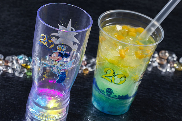【極美品/全6種コンプ】ディズニーランド 20周年 記念グラス スーベニア 6点 3色の光で華やかに照らすスーベニアタンブラーも！“東京ディズニーシー