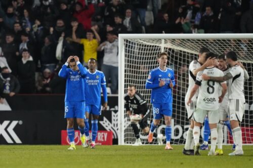 �������Υ쥢�롦�ޥɥ꡼�ɡ����ե饦���16��2������Х��Ƥ�����