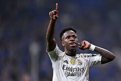 ������ܤ���Ƥ��������˥����� photo/Getty Images