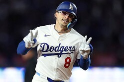 ��̼�ϡ����ܤ�Υ�줿���ʤ��ȵ㤤���ץɷ����פ��ˤκʤ���������ܤλפ��Ф򿶤��֤롡�֤ʤ�ƿ��ڤ�����ǻפ���꤬������������