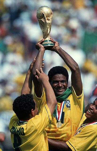 日本に来た選手も！伝説的「1994W杯優勝のブラジル代表」決勝の11名