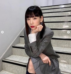 少女時代 テヨン 年齢を感じさせない黒髪パッツン 童顔ビジュアルを証明 ライブドアニュース 少女時代 テヨン 年齢を感じさせない黒髪パッツン 童顔ビジュアルを証明 ライブドアニュース