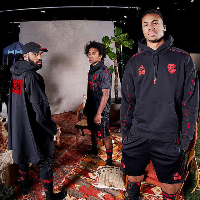 アーセナル×424の衝撃！「サッカーとストリート」のコラボアイテムが