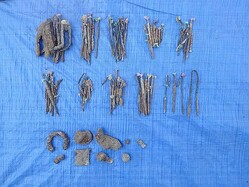 小中学校の校庭にクギなど約5000本 品川区は「再発防止に努める」