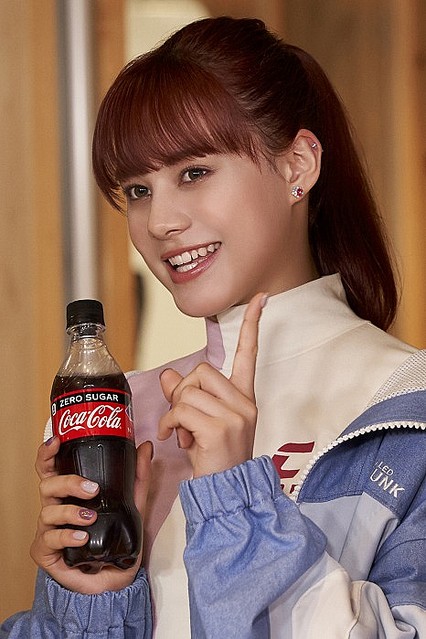 NiziU新曲も聞ける！誕生日を迎えたMAYUKAへのリアルサプライズ