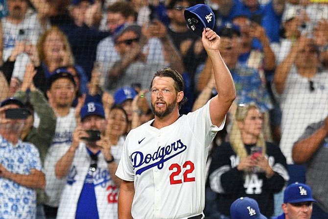 ドジャース一筋18年の左腕カーショーが今季限りで現役引退 CY賞3度