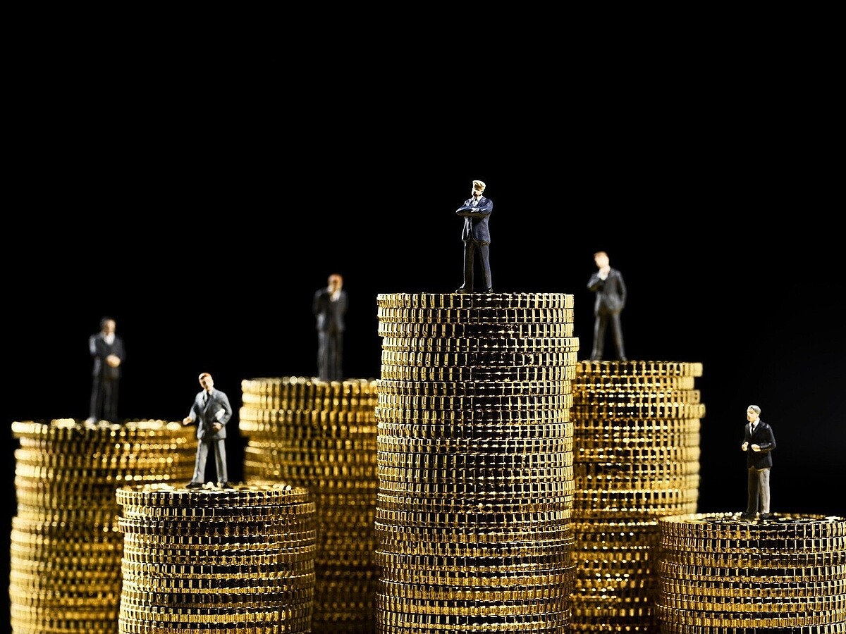 最新】職種別「平均年収ランキング」！ 2位「投資銀行業務」932万円、1位は？ - ライブドアニュース