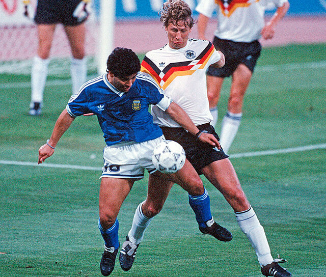 アディダス社製1990年イタリアワールドカップアルゼンチン代表