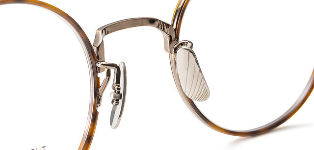 眼鏡の産地「鯖江」の職人がこだわりを詰め込んだTHE BEDFORD HOTELの