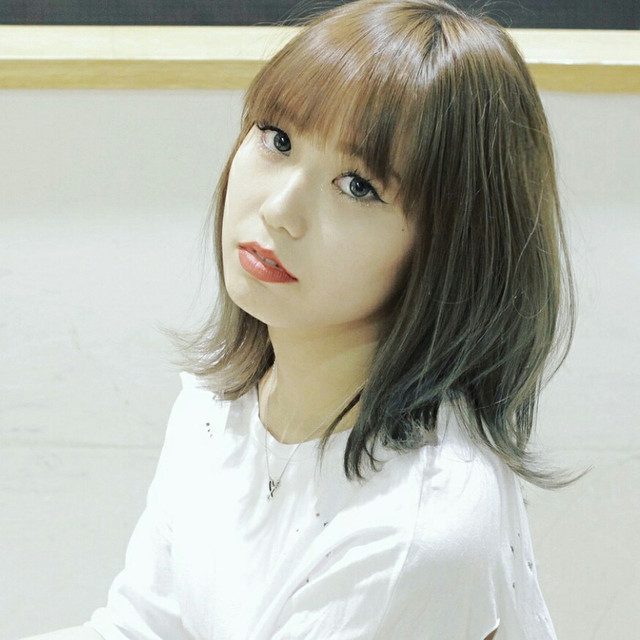 海外セレブに大人気 今年は ロブ の髪型がトレンド入りの予感 Peachy ライブドアニュース