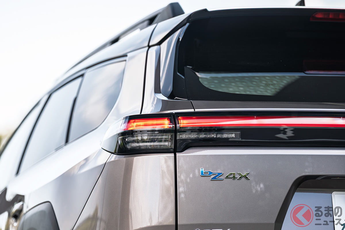  �ȥ西��bZ4X Touring�� 