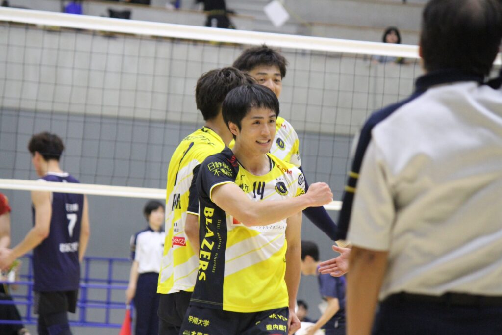 日本製鉄堺ブレイザーズが2日間のバレー祭り開催 約1年ぶりに秋間が