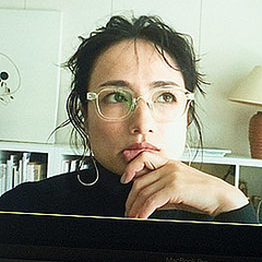 知的メガネで美人見え いま選ぶならクリアフレームが正解 Peachy ライブドアニュース 知的メガネで美人見え いま選ぶならクリアフレームが正解 Peachy ライブドアニュース