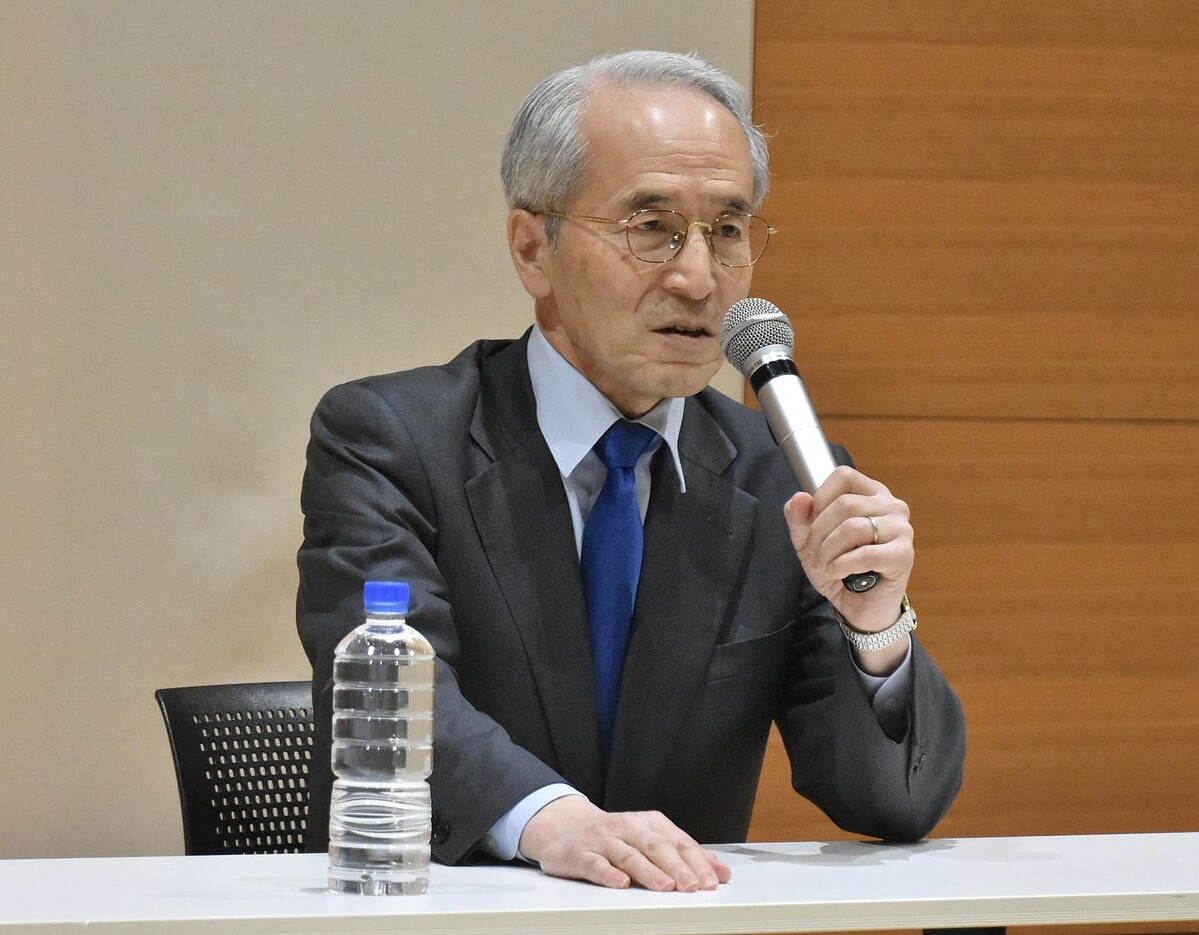 会見する読売テレビの松田陽三代表取締役社長