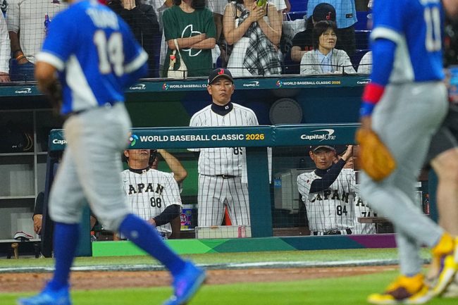 ベネズエラに5-8で敗れた侍ジャパン【写真:荒川祐史】