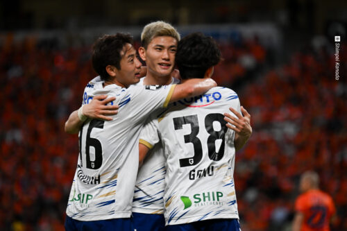 G大阪、“ACL2王者”の底力見せる逆転勝利! 南野遥海の2発で東京VとのPOへ…清水は“5度目”の国立開催でも初白星ならず
