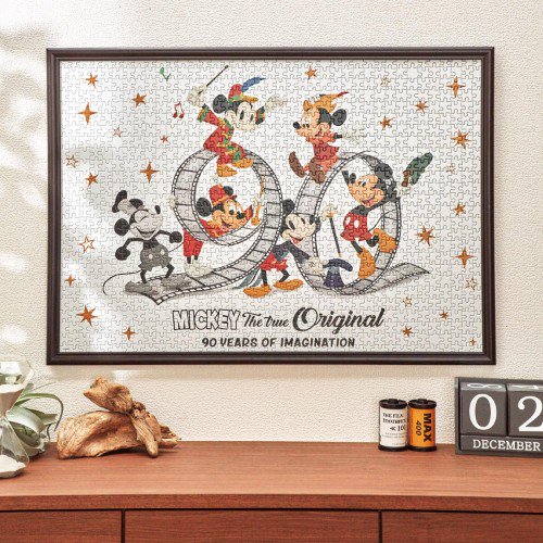 様々な年代のミッキーが大集合！テンヨー ディズニーデザイン