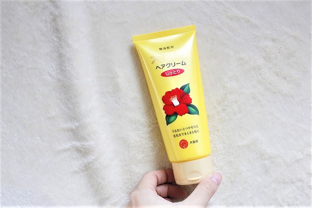 椿油の クリームタイプ が髪の乾燥対策にぴったり 椿油との違いはというと マイ定番スタイル Peachy ライブドアニュース